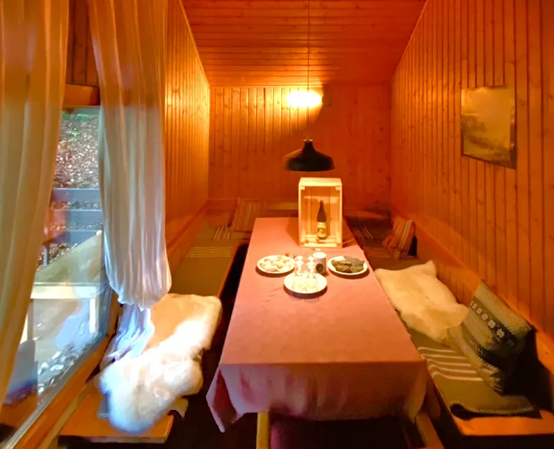 Blockhütte "Team" für vier am Buchenwald mit Lagerfeuer- und Grillmöglichkeit