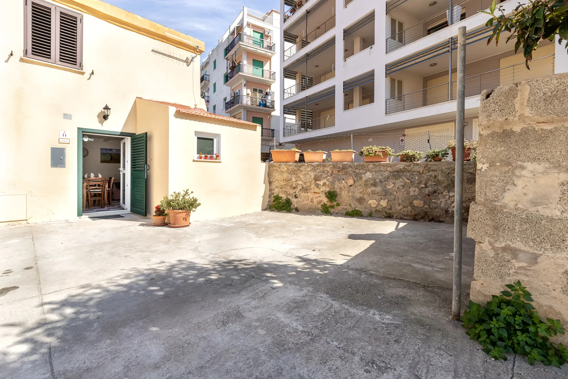 Appartamento intero ( LE ANTICHE CONCE 2 )